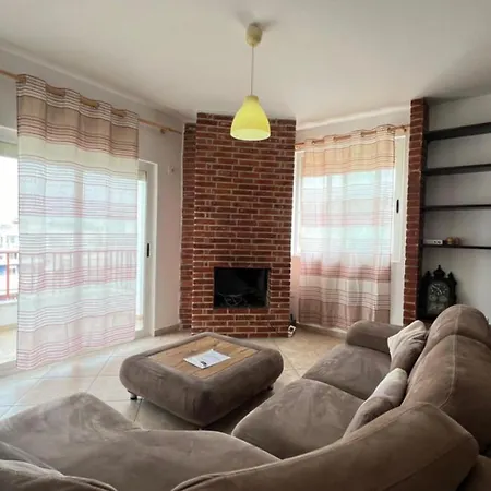 Lydia's 3 Bedroom Flat In Lejlighed