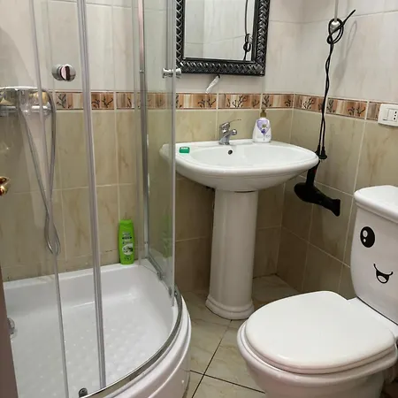 Lydia's 3 Bedroom Flat In Lejlighed *