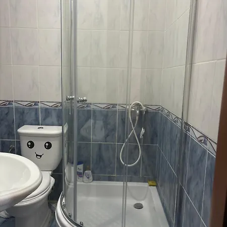 Lydia's 3 Bedroom Flat In Lejlighed *