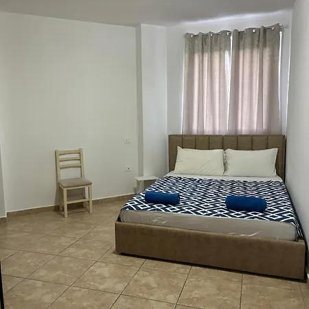 Lydia's 3 Bedroom Flat In Lejlighed